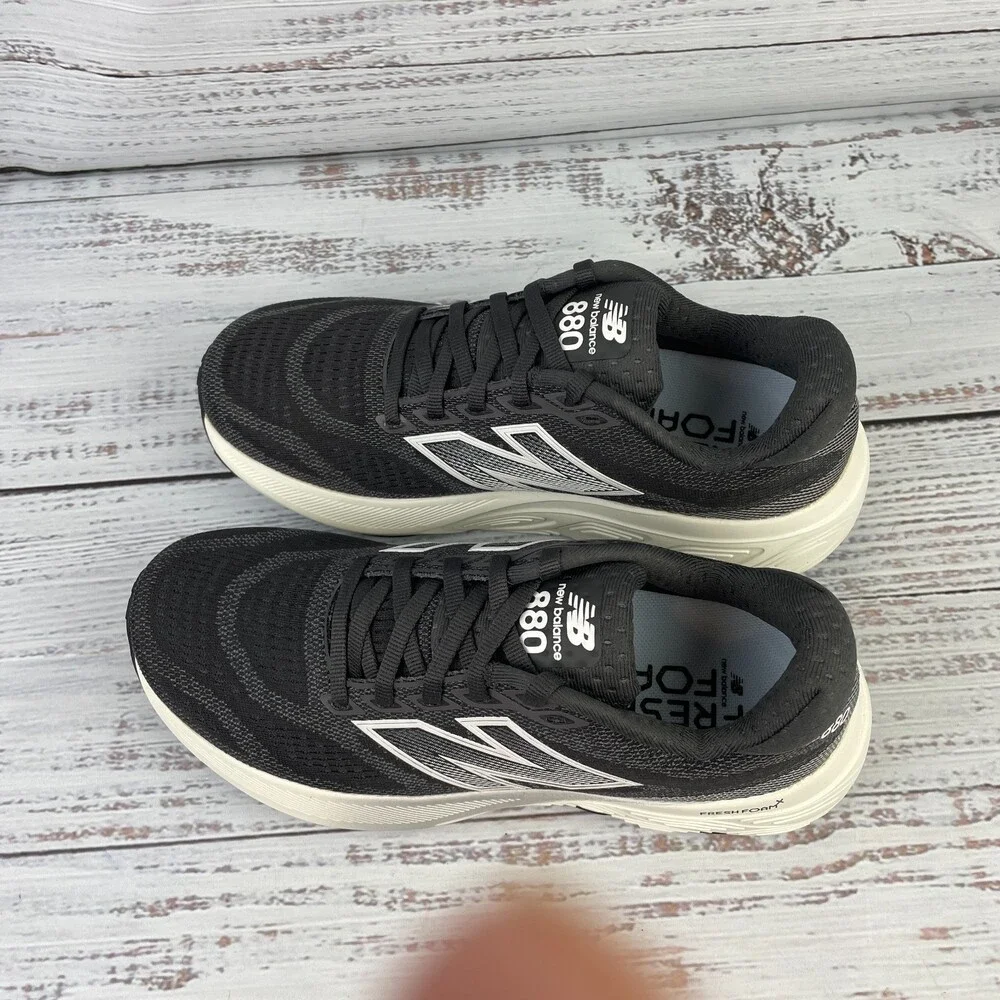 New Balance Fresh Foam X 880v15 Womens Us 6 B Running Shoes Black White
